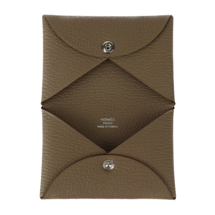 新品未使用展示品 HERMES エルメス カルヴィ カードケース - シェーブル エトゥープ シルバー金具 名刺入れ W刻印 グレージュ系