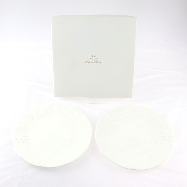 新品未使用展示品 NARUMI ナルミ 27cm プレート 2点セット 食器 1023-21760 ボーンチャイナ ホワイト フルーツエンボス 洋皿 大皿