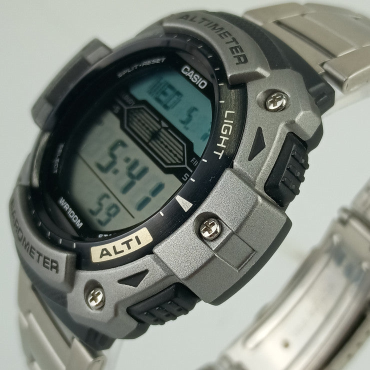 美品 CASIO カシオ 腕時計 SPORTS GEAR スポーツギア SGW-300HD-1AVDR シルバー ステンレス メンズ クオーツ デジタル 海外モデル