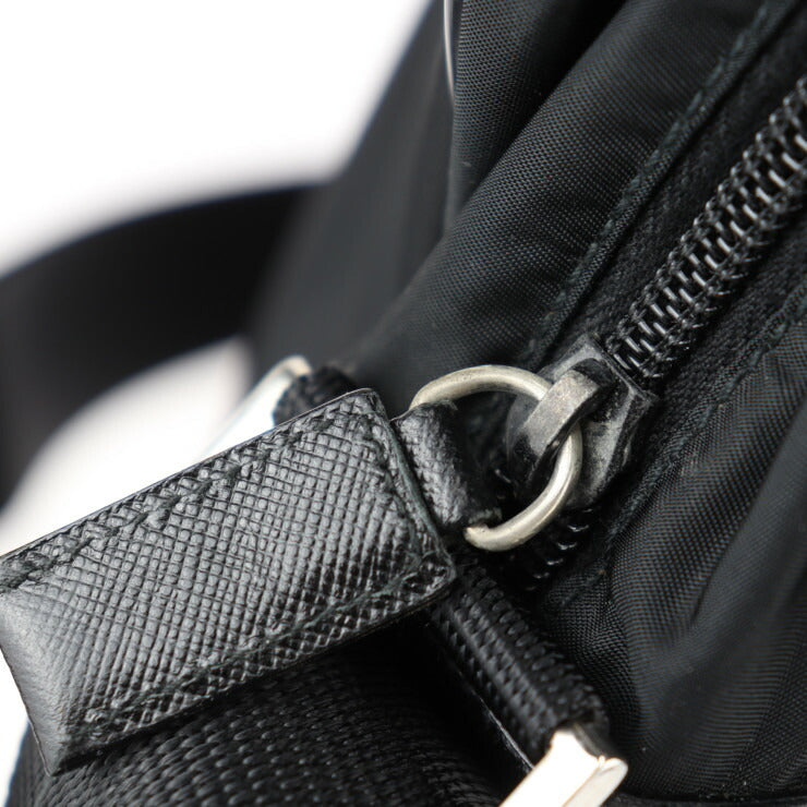 PRADA プラダ トライアングルロゴ ショルダーバッグ V161 ナイロン NERO ブラック シルバー金具 三角ロゴプレート