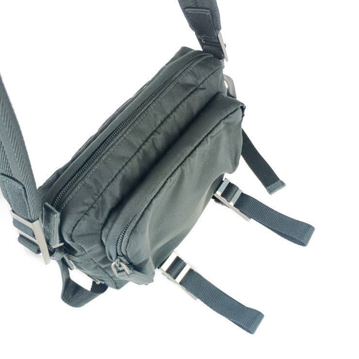 超美品 PRADA プラダ ショルダーバッグ クロスボディバッグ 2VH043 ブラック シルバー金具 ナイロン レザー ユニセックス ポシェット メッセンジャーバッグ 三角ロゴプレート