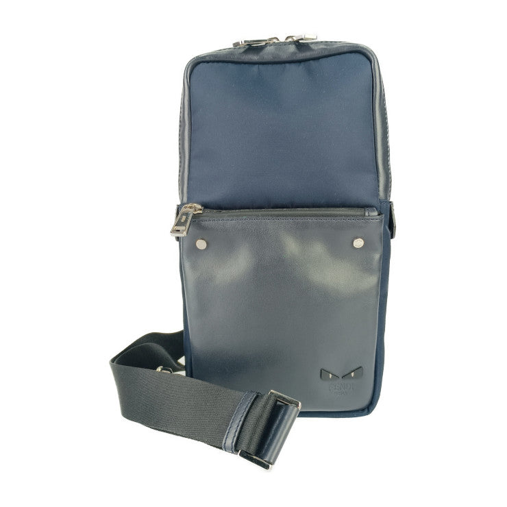 美品 FENDI フェンディ ボディバッグ バッグ バグズ ワンショルダーバッグ 7VZ033・60D ネイビー ブラック シルバー金具 ナイロン レザー メンズ モンスター バグズアイ クロスボディバッグ