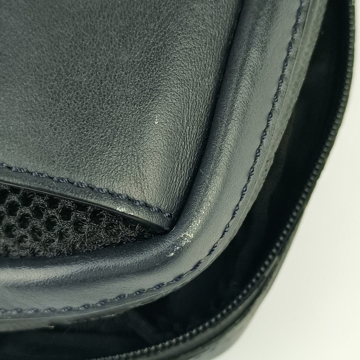 美品 FENDI フェンディ ボディバッグ バッグ バグズ ワンショルダーバッグ 7VZ033・60D ネイビー ブラック シルバー金具 ナイロン レザー メンズ モンスター バグズアイ クロスボディバッグ