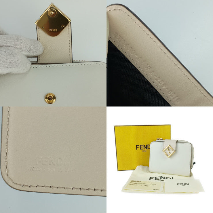 新古未使用展示品 FENDI フェンディ 二つ折り財布 FF ダイヤモンド スモールウォレット 8M0490 ALWA F1N1F ホワイト系 ライトピンクベージュ系 ゴールド金具 カーフレザー レディース L字ファスナー