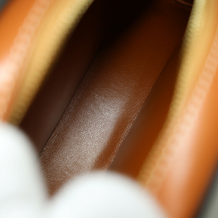 新古未使用展示品 CELINE セリーヌ クロスボディ オーバルパース キュイル トリオンフ ショルダーバッグ 10I703DPQ.04LU カーフスキン ブラウン ゴールド金具 ポシェット