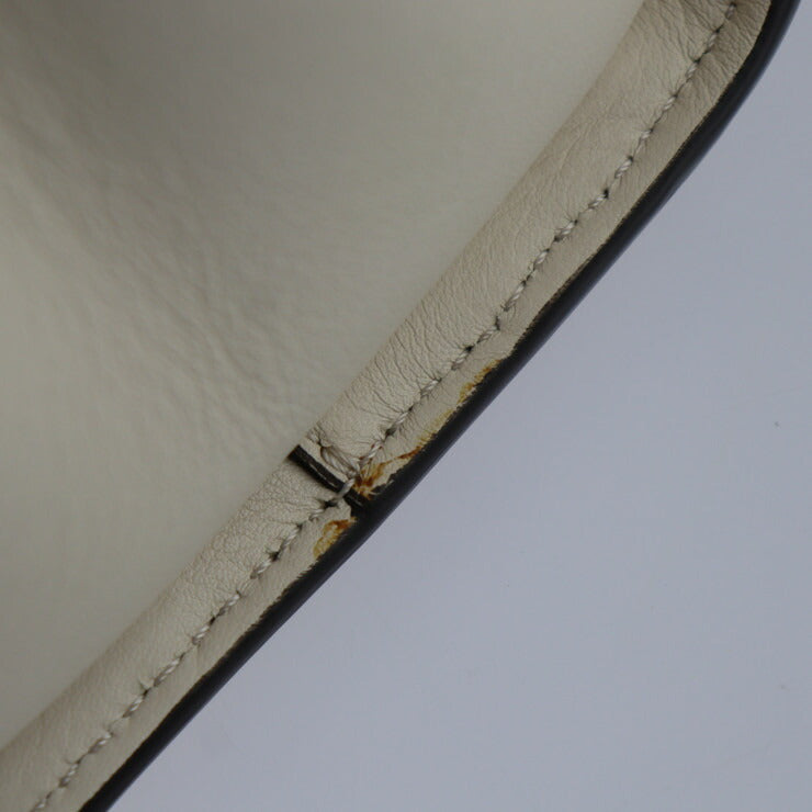 美品 FENDI フェンディ PEEKABOO ESSENTIALLY ピーカブー エッセンシャリー ハンドバッグ 8BN302 カーフレザー ライトベージュ系 シルバー金具 2WAY ショルダーバッグ