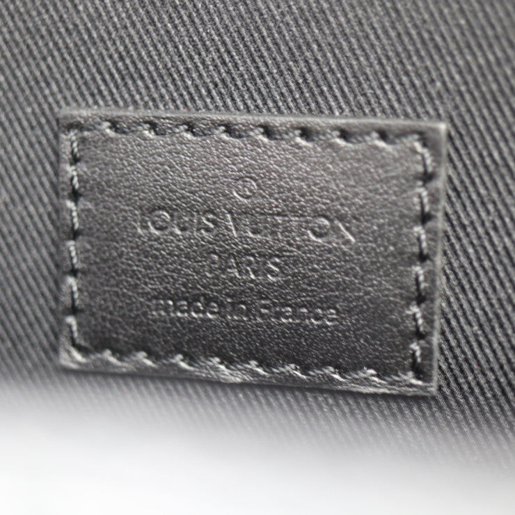 超美品 LOUIS VUITTON ルイ ヴィトン ヴェルティカル トランク ウェアラブル ウォレット モノグラム エクリプス ショルダーバッグ M82077 PVC レザー ブラック