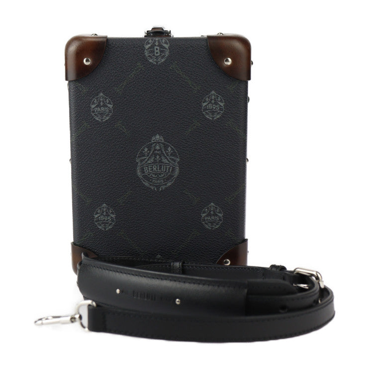 超美品 Berluti ベルルッティ メッセンジャーミニ グローブ トロッター コラボ ショルダーバッグ - PVC レザー ブラック ブラウン シルバー金具 センテナリー シグネチャー