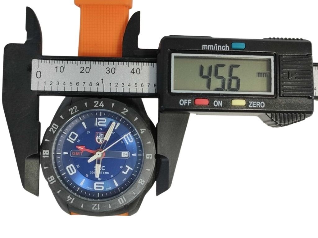 LUMINOX ルミノックス 時計 SXC カーボンGMT 5020シリーズ ブルー ブラック オレンジ系 ケース：カーボン ベルト：ラバー メンズ 美品