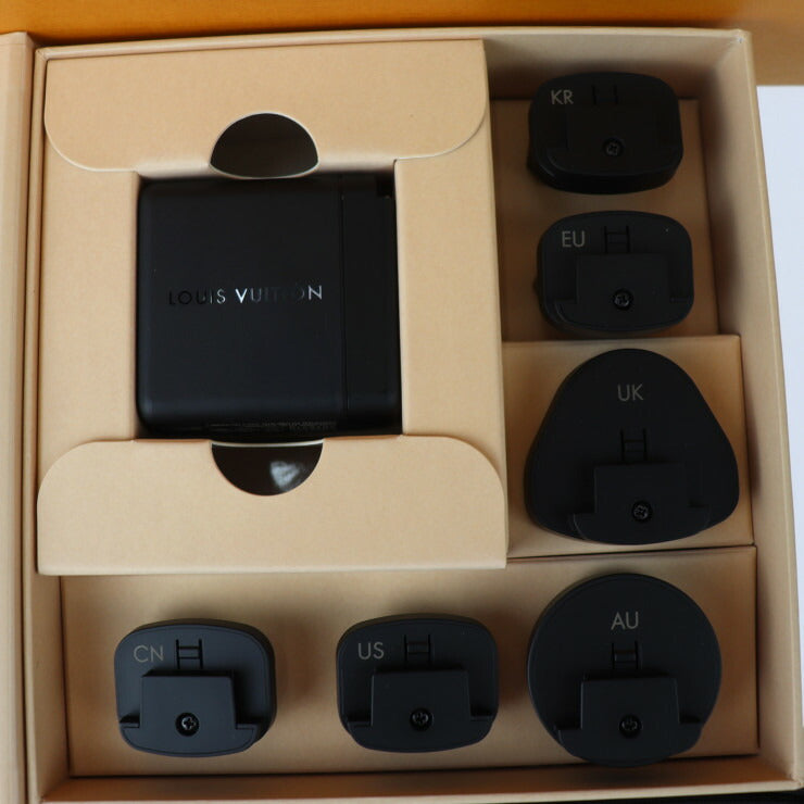 新古未使用展示品 LOUIS VUITTON ルイ ヴィトン ホライゾン ライト アップ スピーカー インテリアその他 QAC000 ステンレススチール レザー 強化ガラス ブラック ワイヤレス モノグラム柄 ビトン