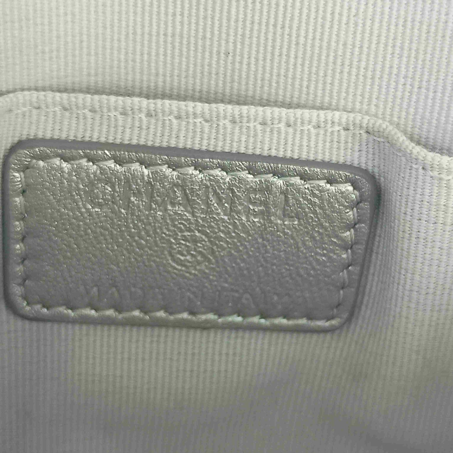 CHANEL シャネル コインケース カメリア ジップ コインパース AP2125 シルバー ラムスキン レディース 小銭入れ マトラッセ キルティング 美品