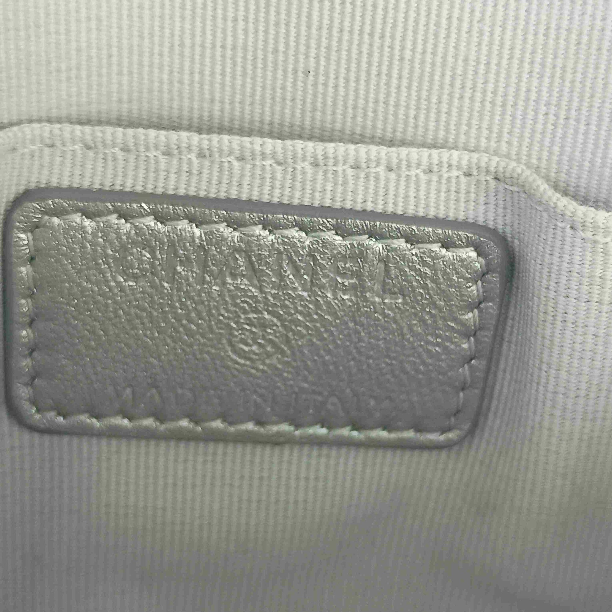 CHANEL シャネル コインケース カメリア ジップ コインパース AP2125 シルバー ラムスキン レディース 小銭入れ マトラッセ キルティング 美品