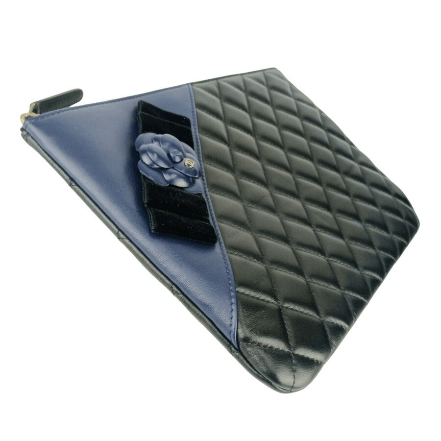 CHANEL シャネル セカンドバッグ カメリア ポーチ 82699 ブラック ネイビー ラムスキン ベロア レディース ココマーク マトラッセ キルティング ゴールド金具 超美品