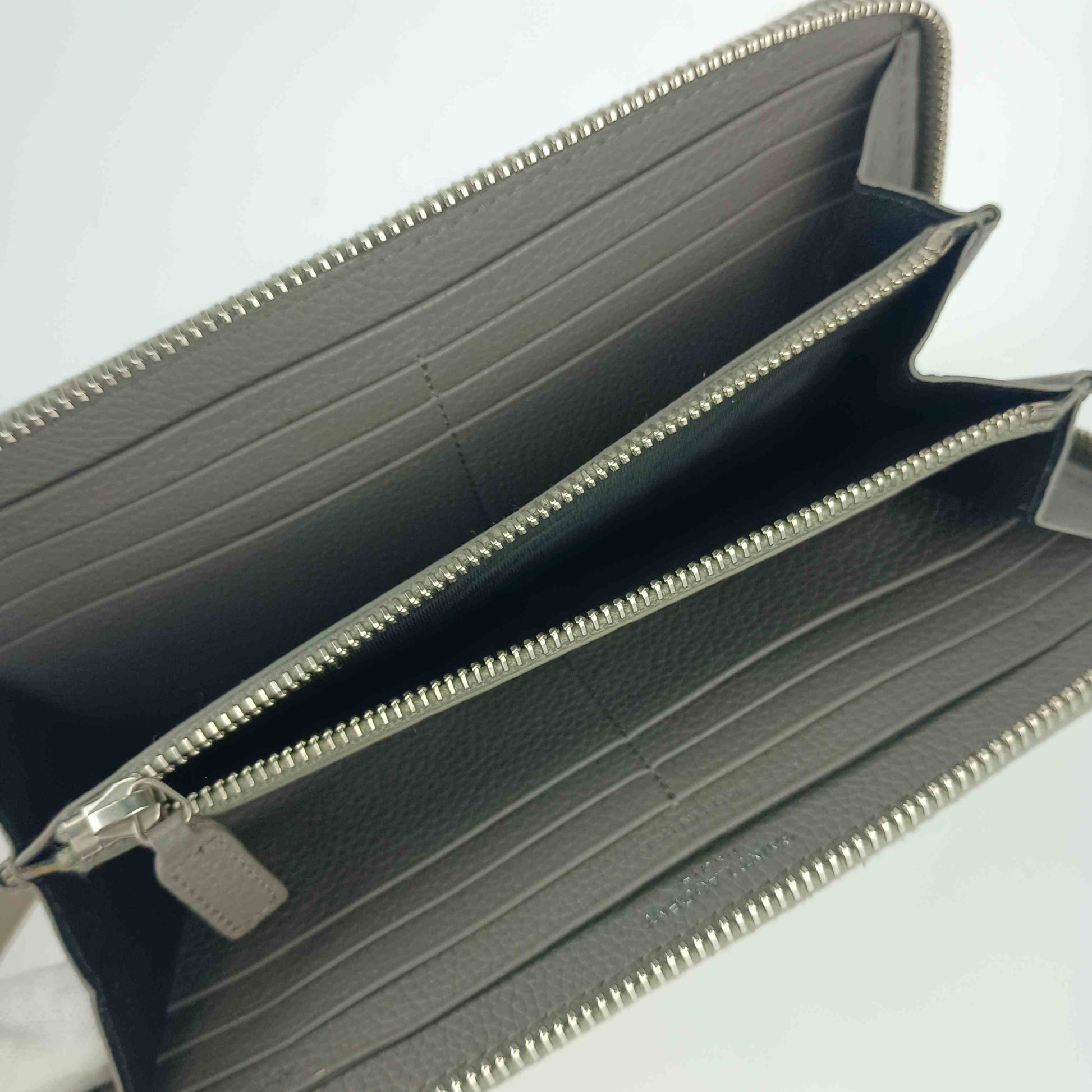 SAINT LAURENT PARIS サン ローラン パリ 財布 ラウンドファスナー 長財布 504988 DTI0E グレー系 カーフレザー ユニセックス シルバー金具 美品