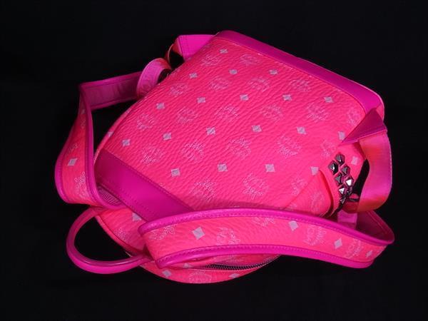 MCM エムシーエム リュックサック ヴィセトス MMK9AVE56QP001 ピンク レザー レディース スタッズ シルバー金具 美品