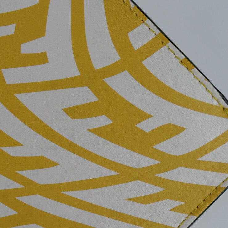 超美品 FENDI フェンディ ピーカフォン ピーカブー ショルダーバッグ 8M0442 カーフレザー イエロー系 ゴールド金具 ズッカ柄 スマホポーチ スマホケース ストラップ ターンロック