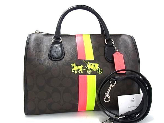 COACH コーチ ハンドバッグ シグネチャー ダブルストライプ ホース アンド キャリッジ ベネット サッチェル F33889 ブラウン ブラック イエロー レッド PVC レザー レディース 2WAY シルバー金具 新品未使用展示品