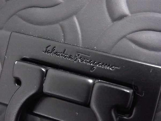 Salvatore Ferragamo フェラガモ ショルダーバッグ ガンチーニ GG241149 ブラック レザー ユニセックス 超美品