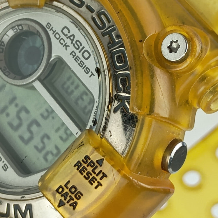 CASIO カシオ 腕時計 MASTER OF G - SEA G-SHOCK FROGMAN Gショック フロッグマン DW-8201WC-7T イエロー系 チタン ラバー メンズ デジタル 世界サンゴ礁保護協会オフィシャルモデル