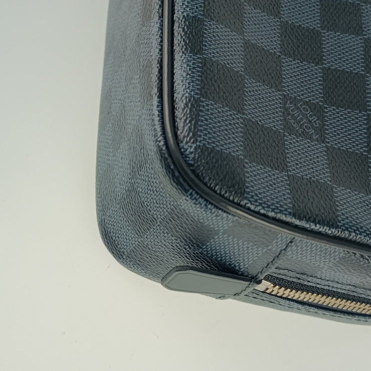 超美品 LOUIS VUITTON ルイヴィトン セカンドバッグ トゥルース・トワレ GM N47523 ネイビー系 シルバー金具 ダミエ・コバルト キャンバス メンズ ポーチ クラッチバッグ