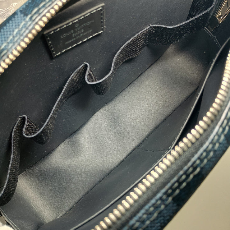 超美品 LOUIS VUITTON ルイヴィトン セカンドバッグ トゥルース・トワレ GM N47523 ネイビー系 シルバー金具 ダミエ・コバルト キャンバス メンズ ポーチ クラッチバッグ