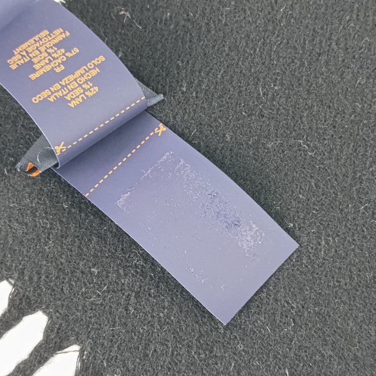 新古未使用展示品 LOUIS VUITTON ルイヴィトン マフラー エシャルプ・フライト モード マヒナ M77902 ブラック カシミヤ 57% ウール 42% シルク 1% ユニセックス フリンジ