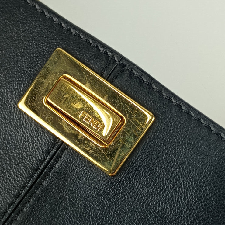 美品 FENDI フェンディ ショルダーバッグ ピーカブー ピーカフォン 8M0442 ブラック ゴールド金具 レザー レディース スマホポーチ ストラップ ターンロック