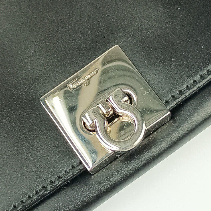 Salvatore Ferragamo フェラガモ 長財布 ガンチーニ ロングウォレット 22 8601 ブラック カーフレザー レディース 二つ折り シルバー金具