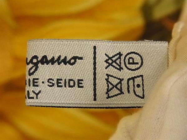 Salvatore Ferragamo フェラガモ スカーフ - - マルチカラー シルク100% レディース 総柄 大判 新品未使用展示品