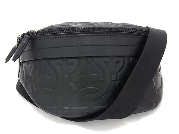 Salvatore Ferragamo フェラガモ ボディバッグ ガンチーニ ウエストバッグ 24 0615 ブラック系 PVC レザー メンズ 美品