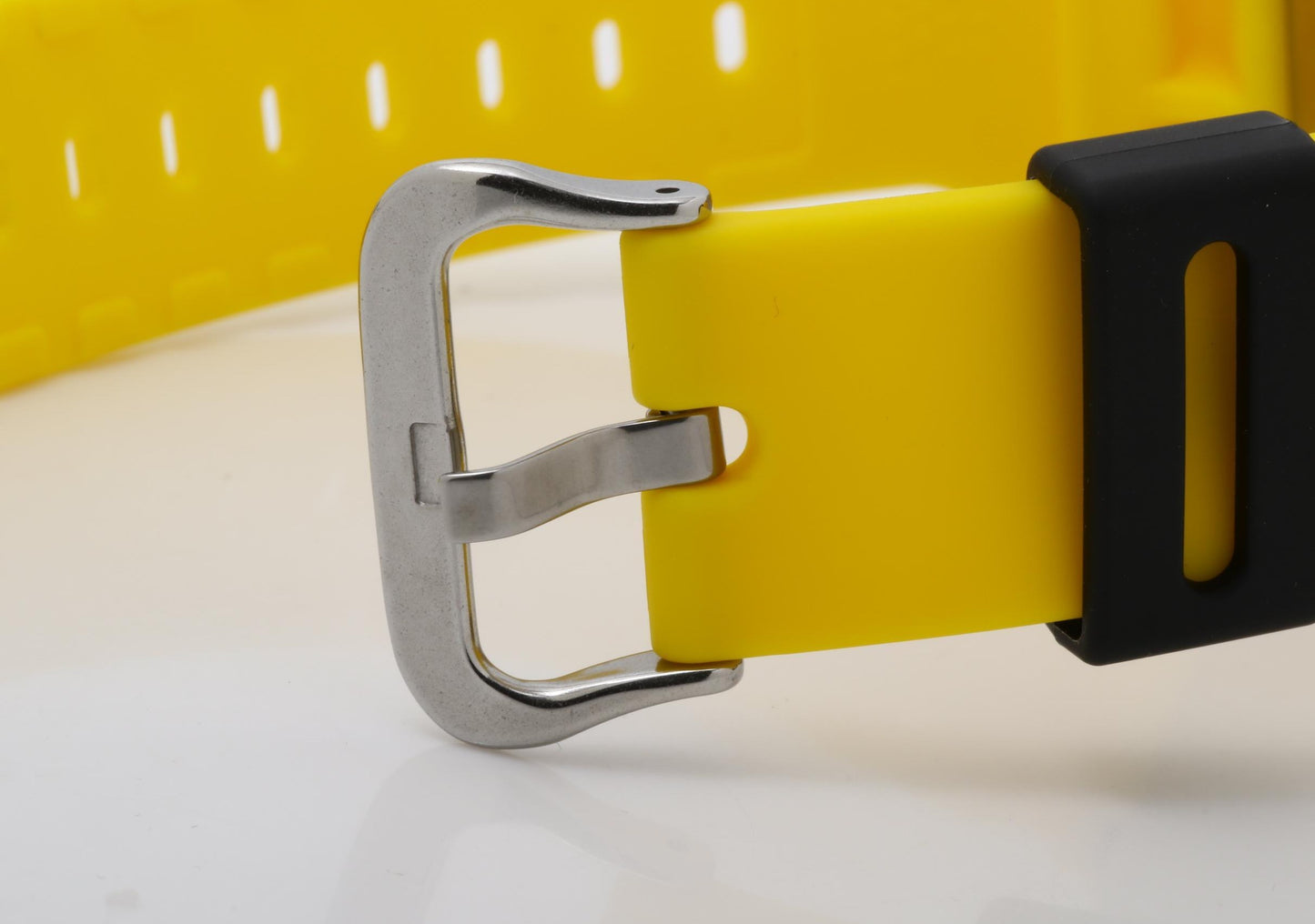 CASIO カシオ 時計 GSHOCK DIGITAL 6900 SERIES DW6900TR9JR イエロー 樹脂 メンズ デジタル 新品未使用展示品