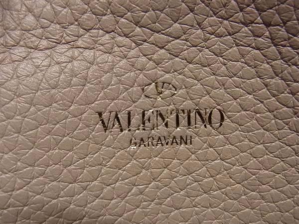 VALENTINO GARAVANI ヴァレンティノ ガラヴァーニ 財布 ロックスタッズ ベージュ レザー レディース ラウンドファスナー 長財布