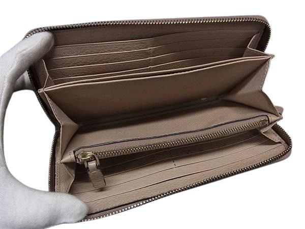 VALENTINO GARAVANI ヴァレンティノ ガラヴァーニ 財布 ロックスタッズ ベージュ レザー レディース ラウンドファスナー 長財布