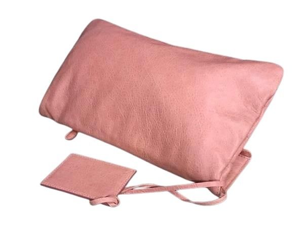 BALENCIAGA バレンシアガ クラッチバッグ ジャイアント エンベロープ 186182 ピンク レザー レディース シルバー金具 美品