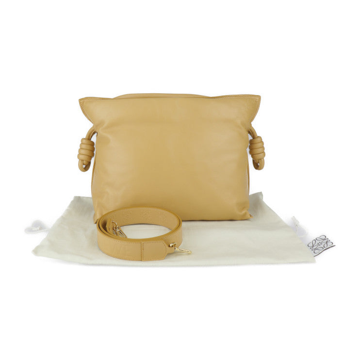 超美品 LOEWE ロエベ フラメンコ クラッチ パファー ショルダーバッグ A411FC1X67 カーフスキン レザー キャメル系 ゴールド金具 ミディアム 2WAY