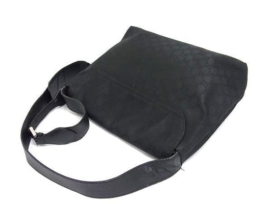 GUCCI グッチ ショルダーバッグ メッセンジャーバッグ 272351 ブラック GGナイロン レザー メンズ フラップ