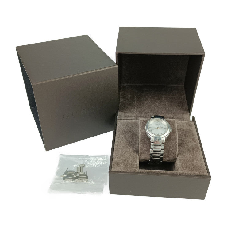 GUCCI グッチ 腕時計 デイト クォーツ 8900L シルバー文字盤 ステンレス レディース