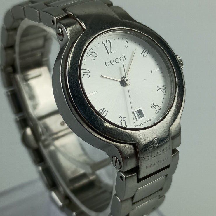 GUCCI グッチ 腕時計 デイト クォーツ 8900L シルバー文字盤 ステンレス レディース