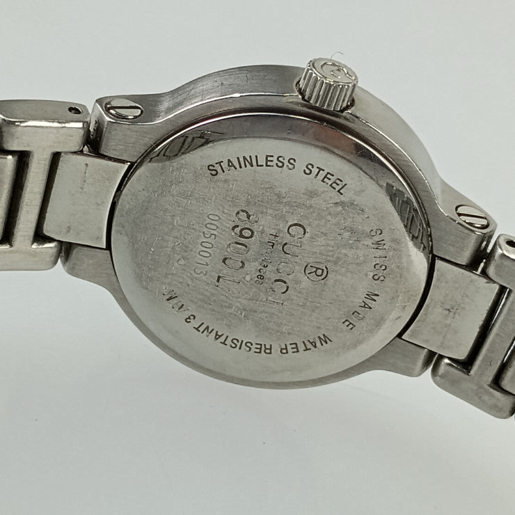 GUCCI グッチ 腕時計 デイト クォーツ 8900L シルバー文字盤 ステンレス レディース