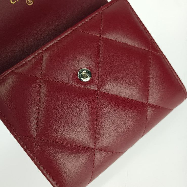 新古未使用展示品 CHANEL シャネル 三つ折り財布 シャネル19 フラップウォレット AP2809 ボルドー シルバー金具 ラムスキン レディース ココマーク マトラッセ