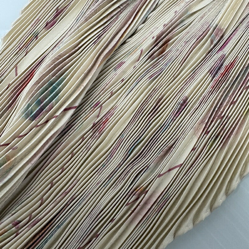 超美品 HERMES エルメス スカーフ カレ90 プリーツ PLUMES 羽 - ベージュ系 マルチカラー シルク100% レディース