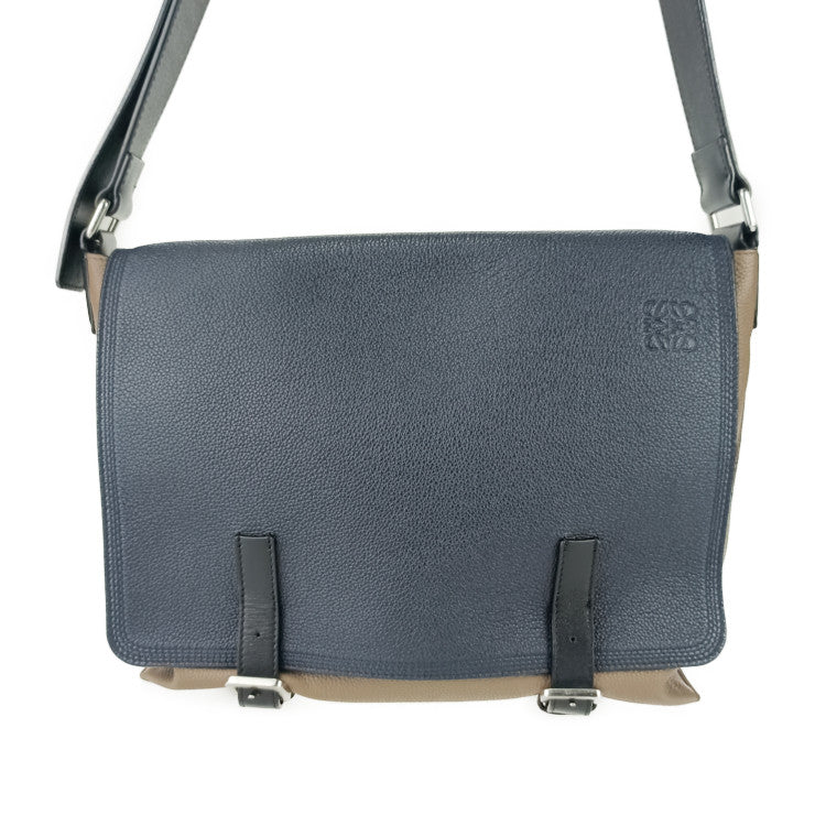 美品 LOEWE ロエベ メッセンジャーバッグ ミリタリー メッセンジャー - ネイビー ブラウン ブラック レザー ユニセックス シルバー金具