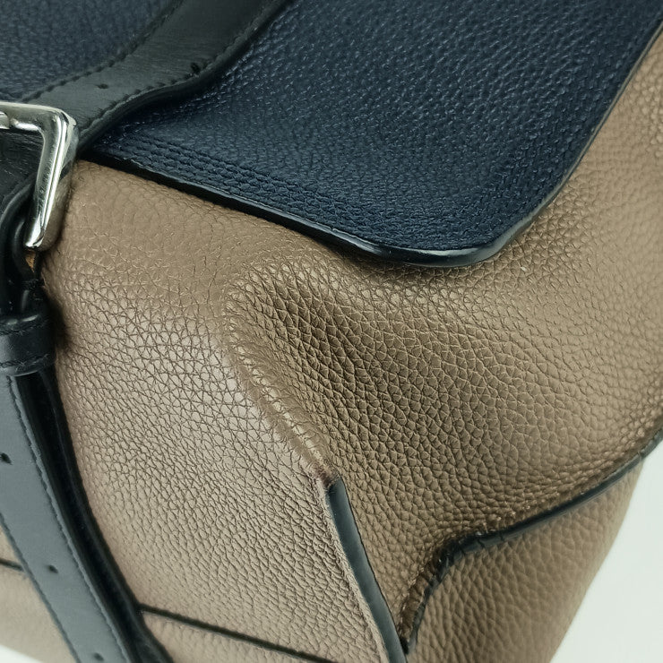 美品 LOEWE ロエベ メッセンジャーバッグ ミリタリー メッセンジャー - ネイビー ブラウン ブラック レザー ユニセックス シルバー金具