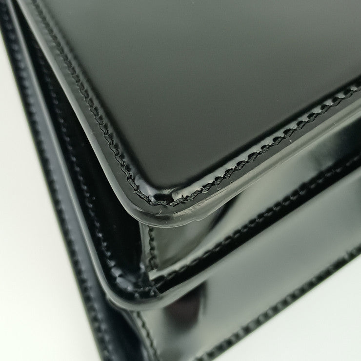 美品 FENDI フェンディ ショルダーバッグ PEEK A BOO CUT MEDIUM 8BN340 ANSC ブラック レザー レディース シルバー金具