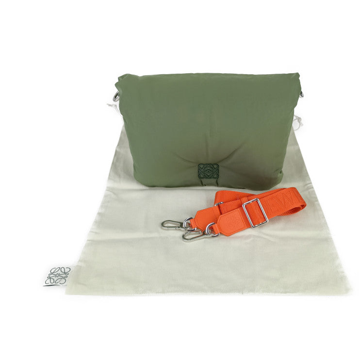 美品 LOEWE ロエベ ショルダーバッグ/クロスボディバッグ GOYA PUFFER ゴヤ パファー B896G22 カーキ オレンジ ナイロン ユニセックス シルバー金具