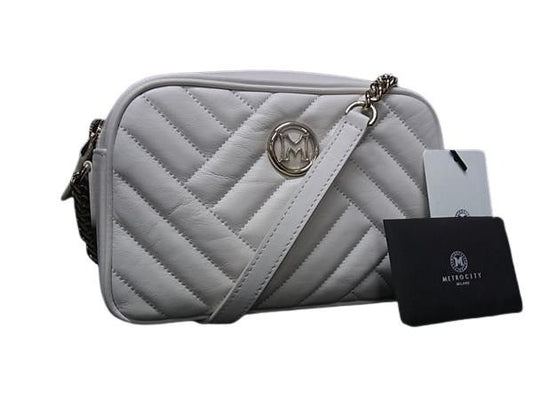 METROCITY メトロシティ ショルダーバッグ カメラバッグ M221MQ30721 アイボリー レザー レディース キルティング ゴールド金具 超美品