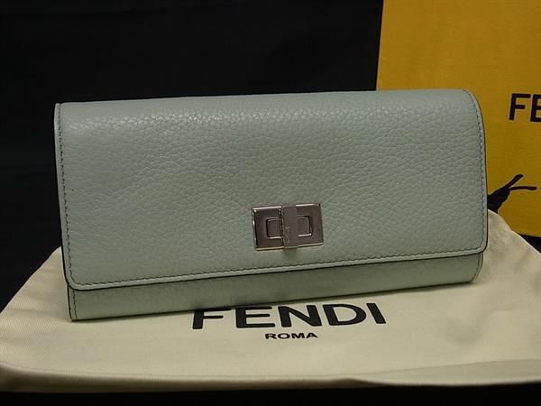 FENDI フェンディ 財布 セレリア ピーカブー 8M0427 ライトグリーン レザー レディース 二つ折り 長財布 シルバー金具 美品