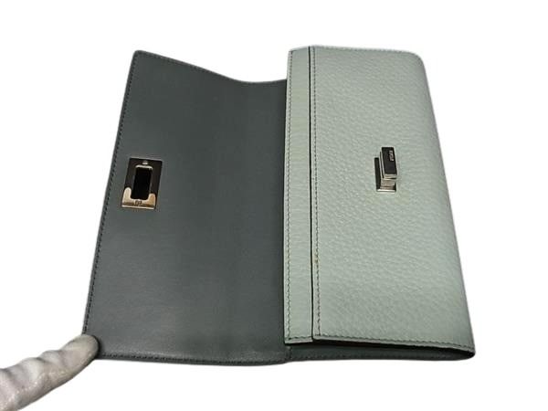 FENDI フェンディ 財布 セレリア ピーカブー 8M0427 ライトグリーン レザー レディース 二つ折り 長財布 シルバー金具 美品