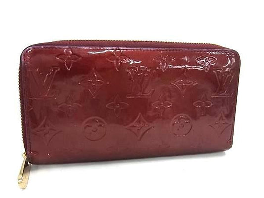 LOUIS VUITTON ルイヴィトン ラウンドファスナー 長財布 モノグラムヴェルニ ジッピーウォレット M90218 グリヨット（ボルドー系） パテントレザー レディース ゴールド金具