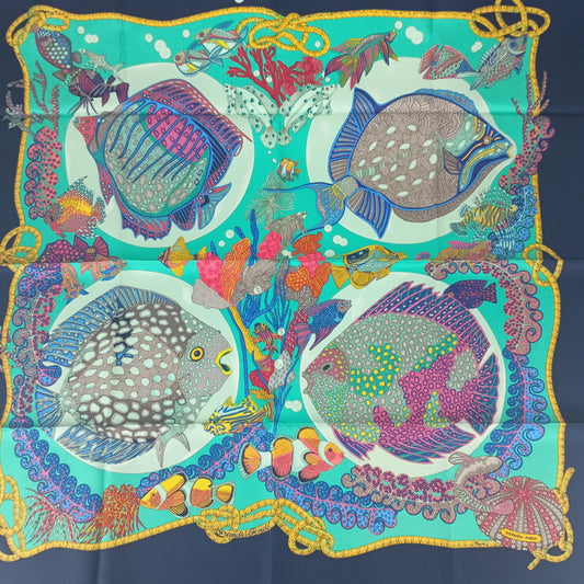 HERMES エルメス スカーフ カレ90 Grands Fonds - マルチカラー シルク100％ レディース 深海 美品